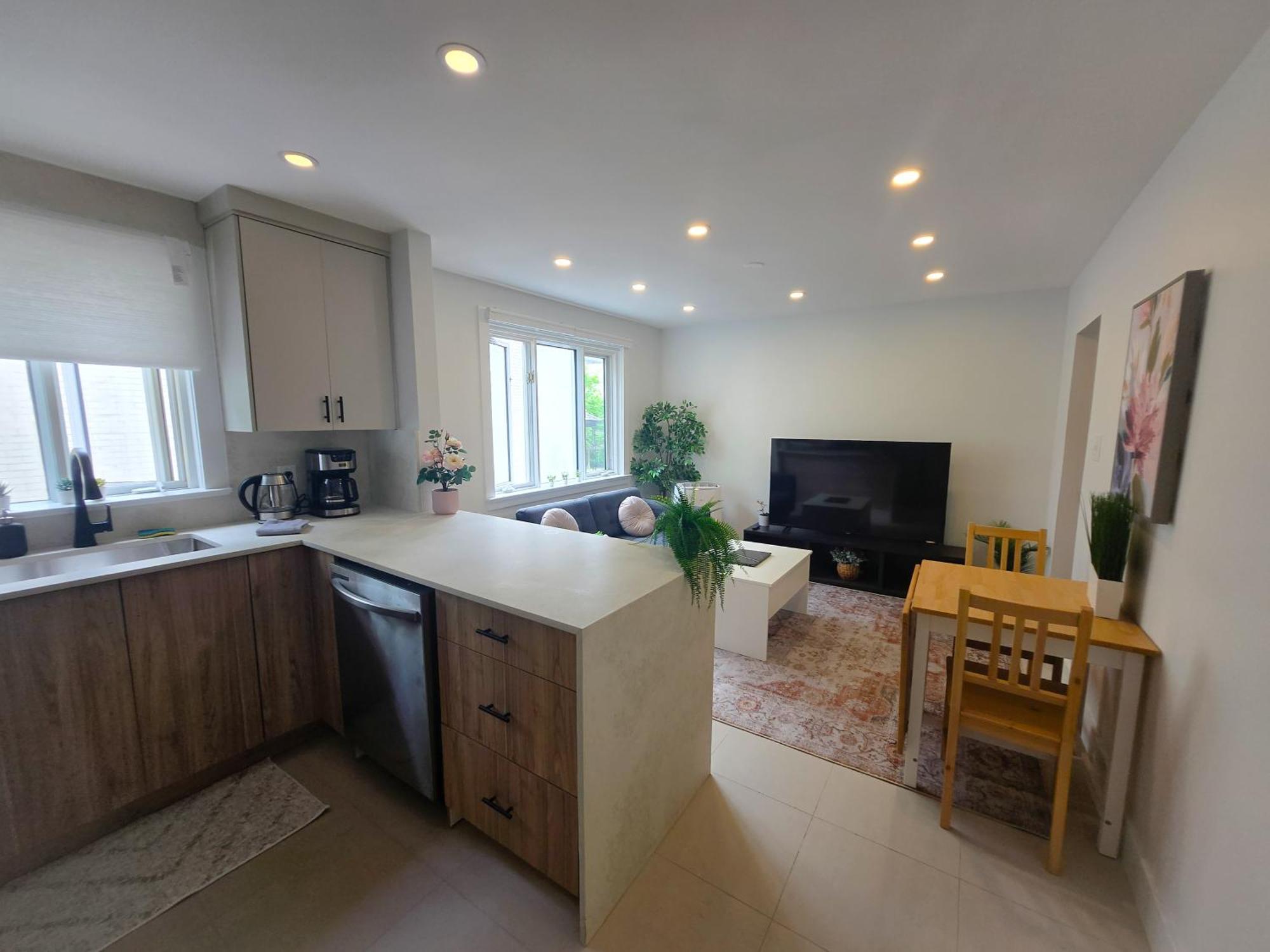 Jstlikehome - Serenity Suites Оттава Экстерьер фото